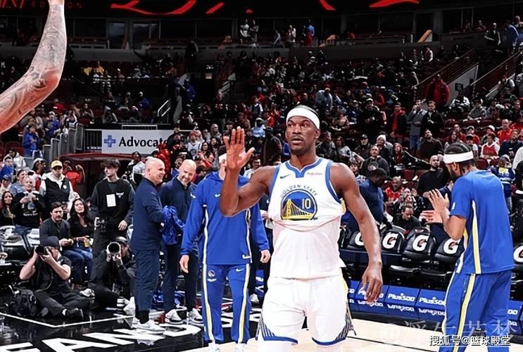 巴特勒再陷低迷！对强锋线表现不佳，全场失位难担二当家使命